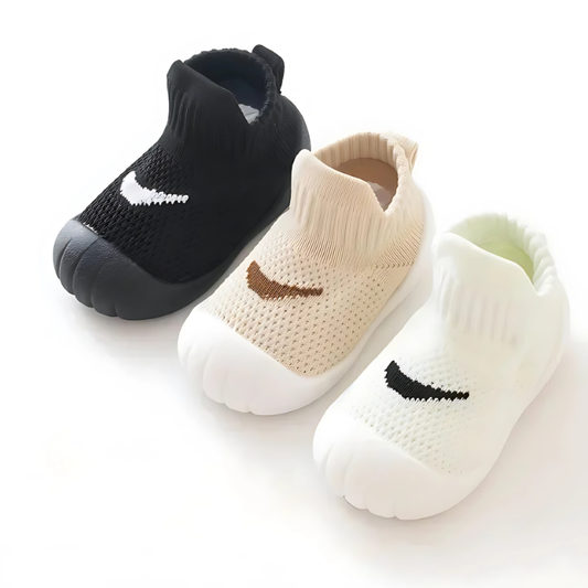 Baby anti-slip breathable first steps shoes, infant soft sole cotton footwear for new walkers, side view