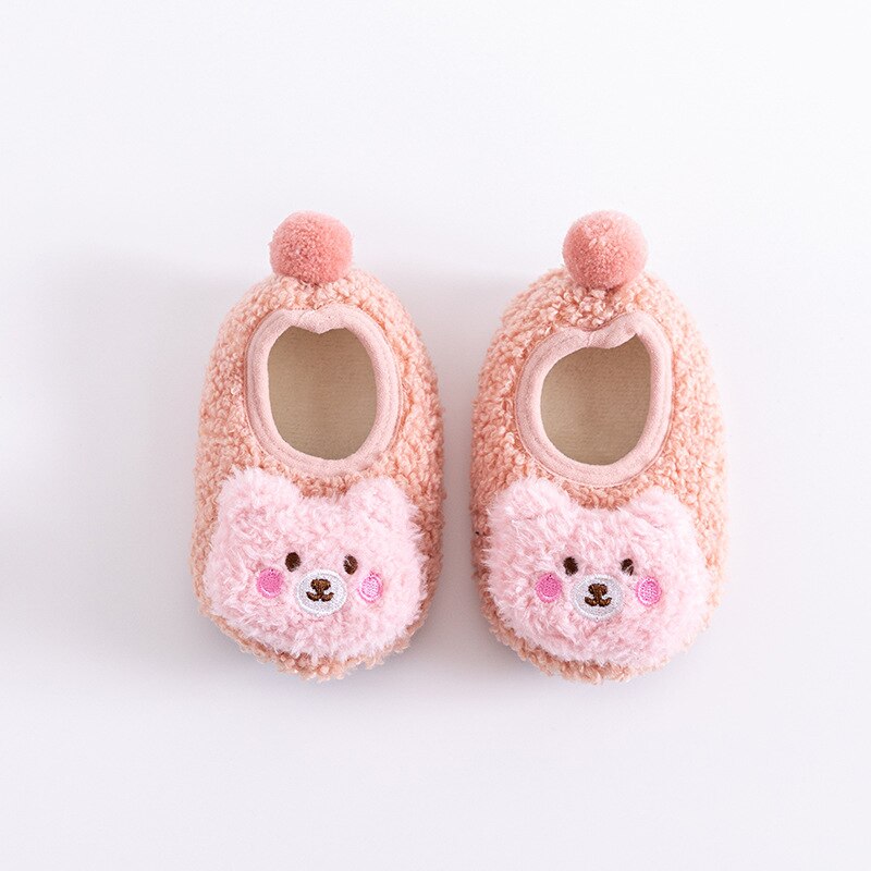 Toddler non-skid socks in bear design, perfect for anti-slip safety on hard floors