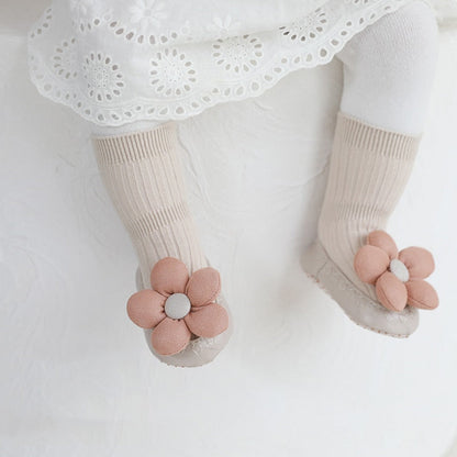 Baby anti-slip high-neck one-piece shoes, perfect for toddlers learning to walk, in soft cotton.