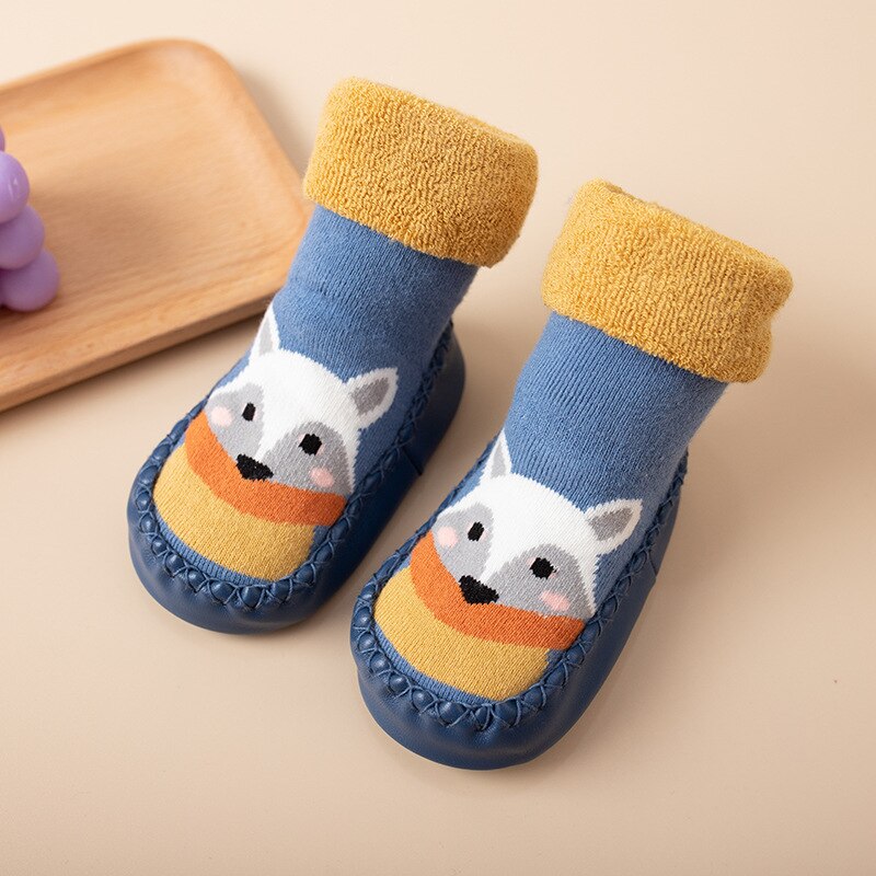 Infant anti-slip socks with car designs, made from breathable cotton