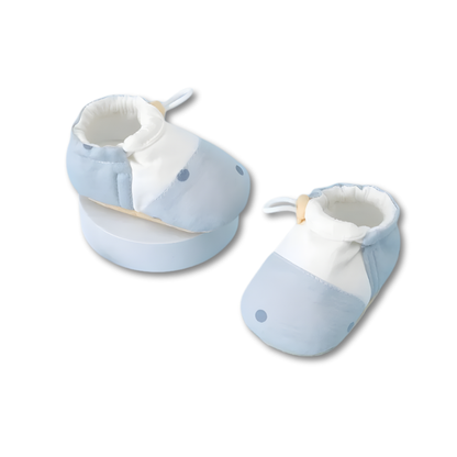 Infant shoes: Anti-slip, soft sole baby booties, perfect for casual baby wear.