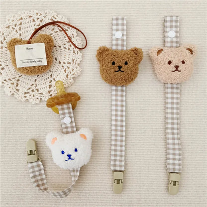 Charming bear soother clip made from food-grade silicone, easy to clean