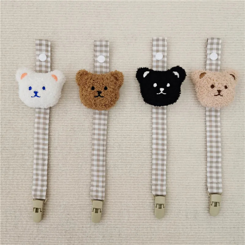 Portable bear teether clip, safeguards pacifiers from dirt and falls
