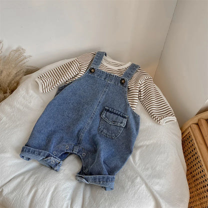 Baby boy clothes: soft fabric suspender trousers for delicate infant skin
