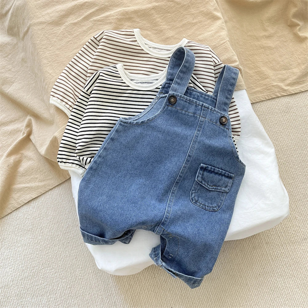 Autumn baby clothes: durable and stylish suspender trousers for baby boys