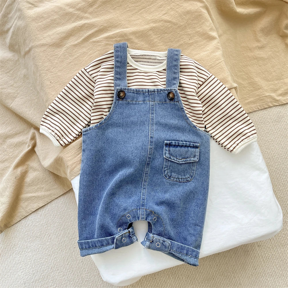 Cute baby outfit featuring adjustable suspender trousers, perfect for playtime