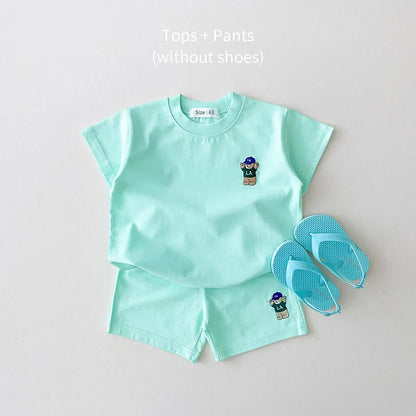 Baby boy's t-shirt and shorts set with a playful bear design, perfect for warm weather infant apparel