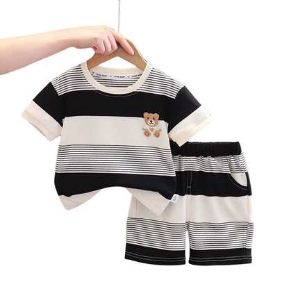 Kids clothing: newborn baby boy's cotton set featuring an adorable bear print design on top and shorts.