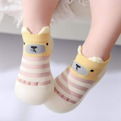 Soft sole baby shoe socks with silicone grip, breathable for walking