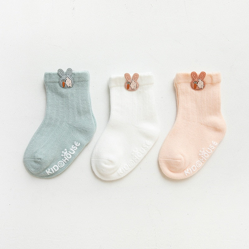 Cartoon bear toddler winter ankle socks, non-slip cotton for baby warmth