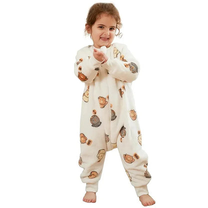 Baby sleepsack in flannel with cheerful cartoon design, ensuring warm winter sleep