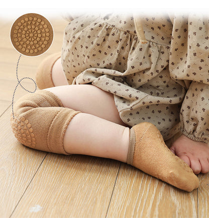 Baby accessories: breathable knee pads and anti-slip infant socks for everyday wear.