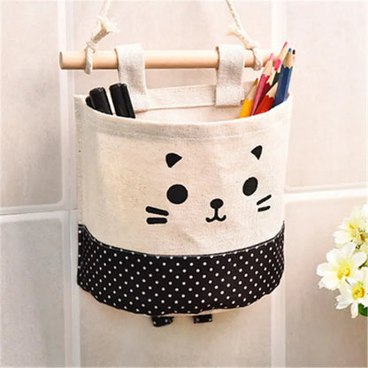 Multi-pocket crib hanging storage bag, great for organizing baby accessories and keeping room tidy