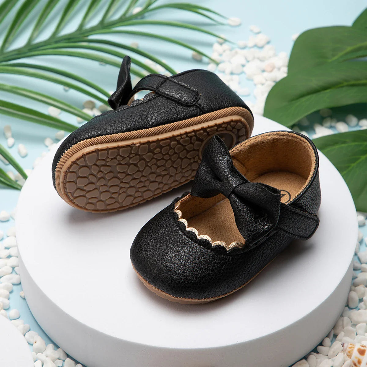 Anti-slip soft sole toddler shoes for baby girls, pink PU leather, featuring a bow