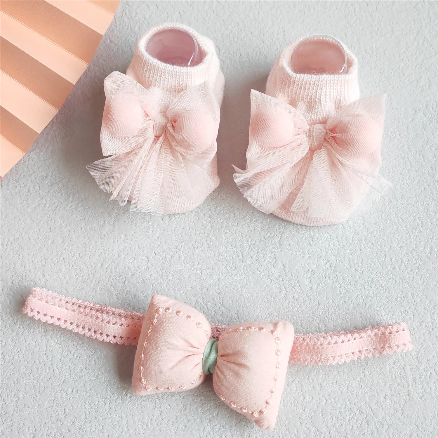 Adorable baby girl accessories: lacy hair bow and comfy cotton socks for 0-12 months