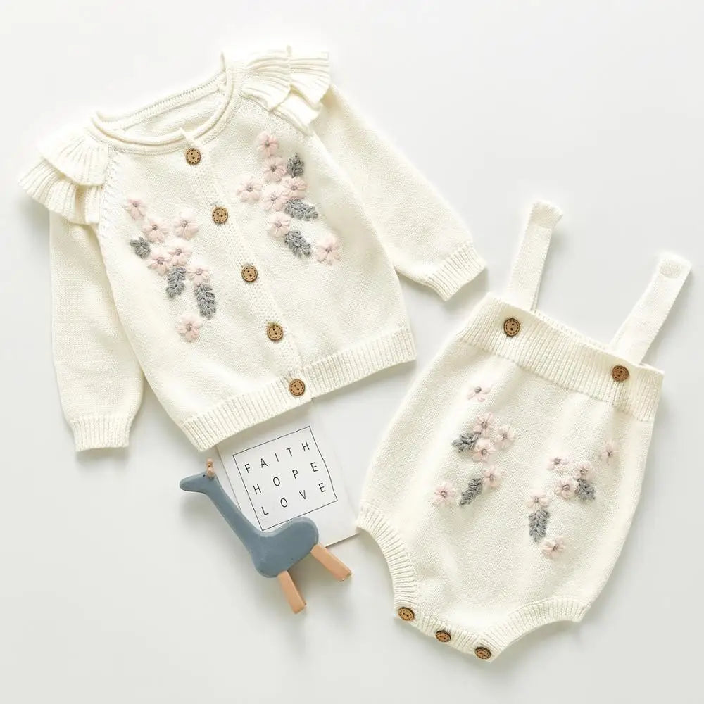 Baby girl knitted romper & cardigan set with delicate flower embroidery, perfect for autumn. Infant cotton outfit.