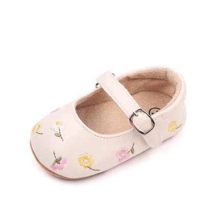 Embroidered flower baby sandals, a charming choice for toddler fashion