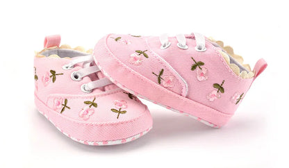 Spring autumn baby girl floral shoes, embroidered detail, flexible soft sole