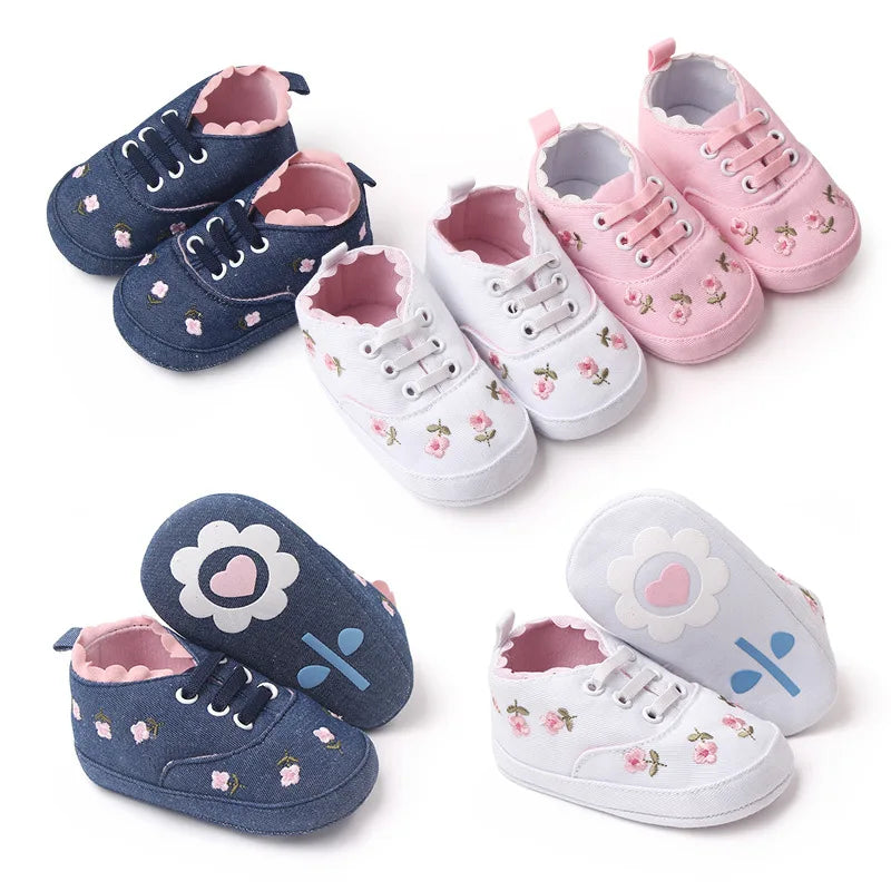 Newborn girl's cotton soft sole shoes, delicate floral embroidery, lace-up style