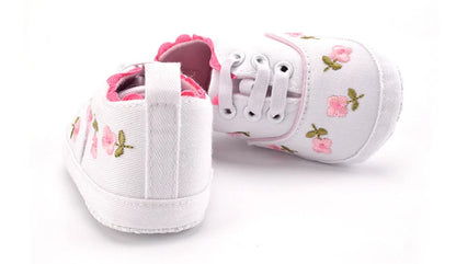 Stylish baby girl floral shoes, soft sole, elegant embroidery, functional lace-up