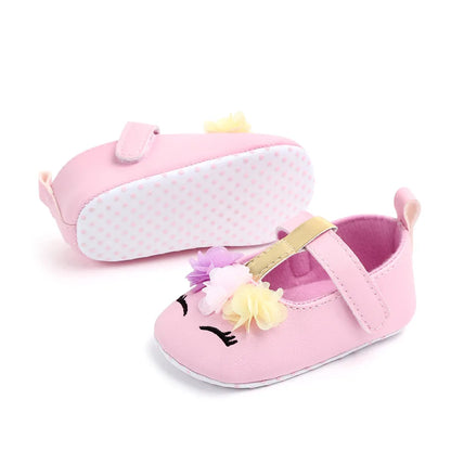 Toddler girl's flower prewalker shoes, comfortable and stylish for early steps.