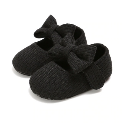 Baby girl's prewalker shoes: cotton, soft sole, with decorative ribbon, perfect baby gift.