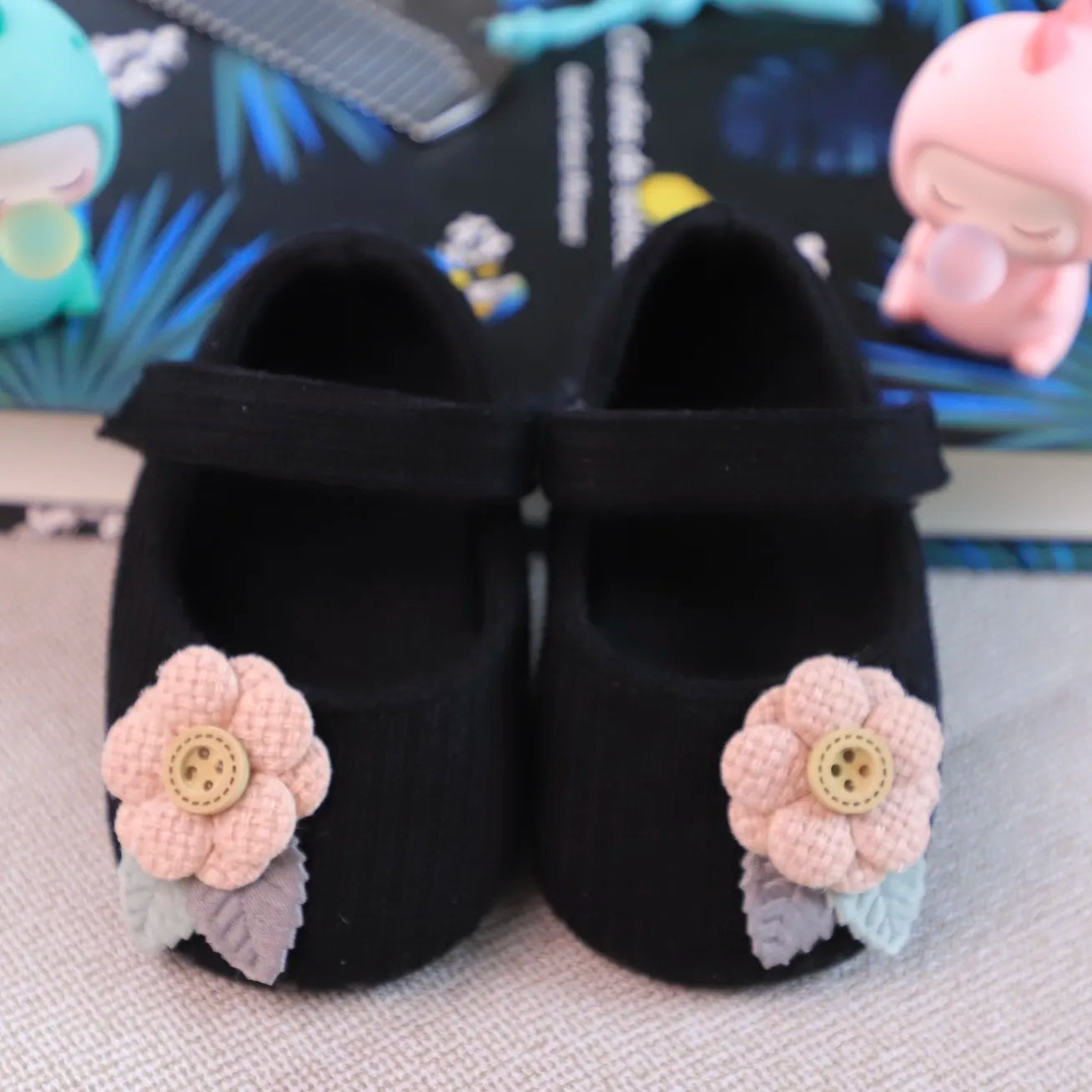 Knitted baby girl soft sole shoes, princess style with flower, ideal for infant first walkers