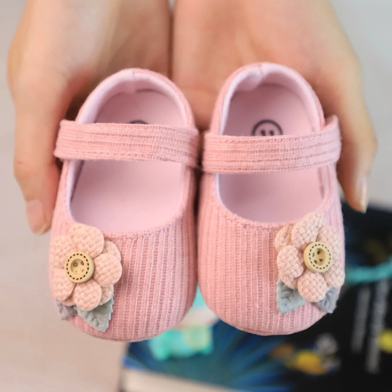 Baby girl soft sole princess shoes, knitted, comfortable for new walkers, infant footwear fashion