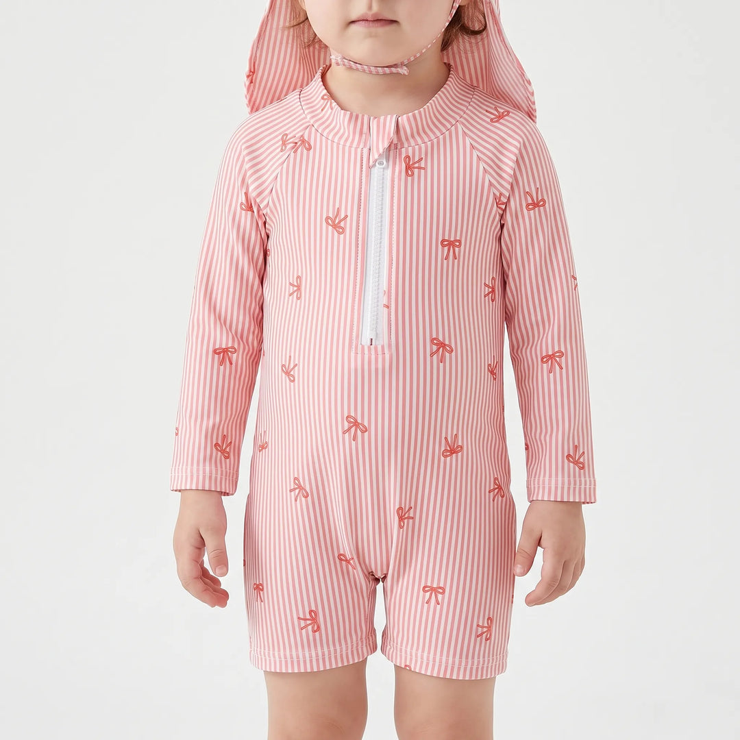 Comfortable baby girl long sleeve rash guard set & sun hat, offering excellent UPF sun protection for swimming.