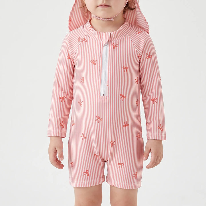 Comfortable baby girl long sleeve rash guard set & sun hat, offering excellent UPF sun protection for swimming.