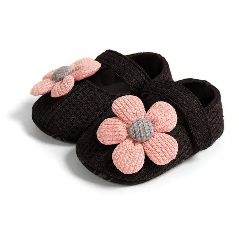 Yellow toddler girl anti-slip bow sneakers, soft sole, perfect for playful infants.