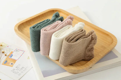 Spring/summer baby girls' knee-high socks, hollow knit for maximum ventilation, soft fabric