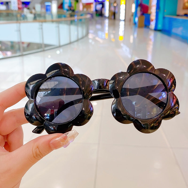 Chic pink round baby girls' sunglasses, 0-6 years, offering superior UV protection