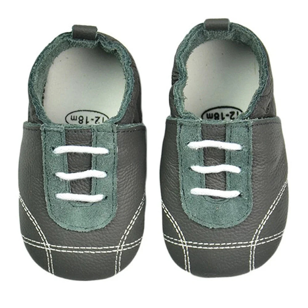 Soft sole infant slippers in blue, made from high-quality genuine leather