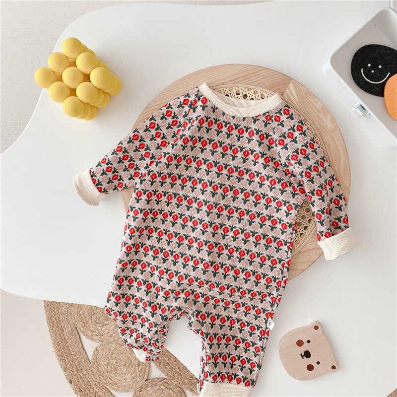 Diamond knit baby long sleeve romper, made from breathable cotton for autumn baby comfort
