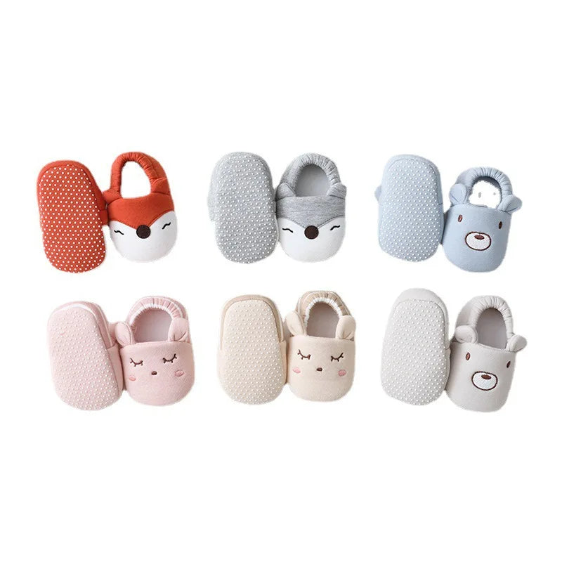 First walking non-slip shoes for baby, giraffe print, comfortable cotton, secure buckle strap