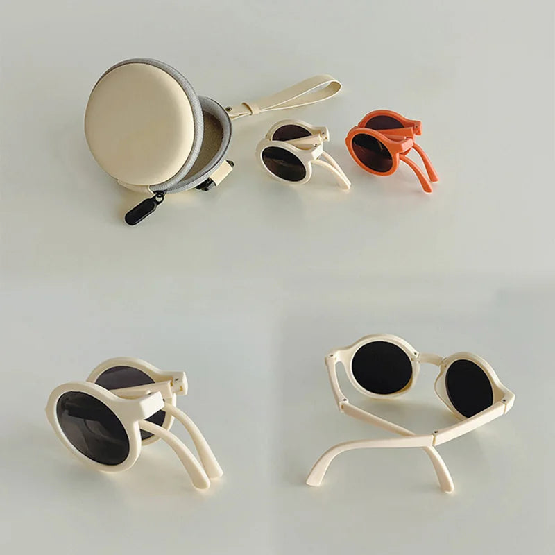 Adorable baby accessories: foldable blue retro round sunglasses, ideal for sunny days
