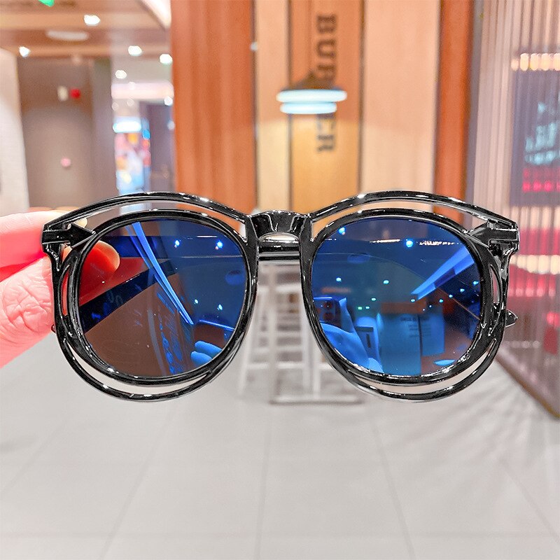 Stylish infant anti-radiation eyewear, ultimate UV protection for babies.