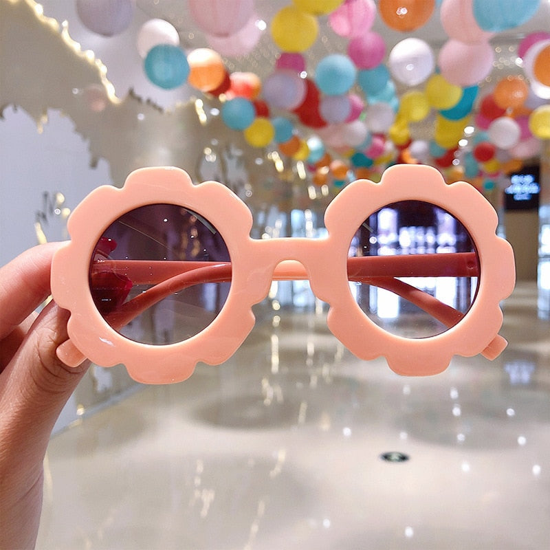 Kids anti-radiation sunglasses, designed for active outdoor babies.