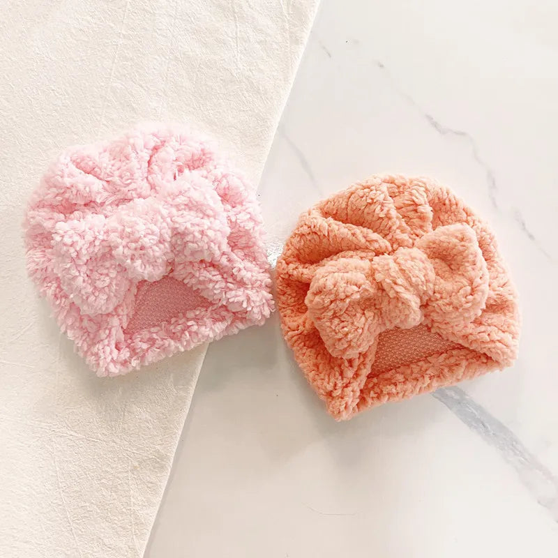 Fashionable knitted beanie hat for baby, featuring a ribbed brim for extra warmth in winter.