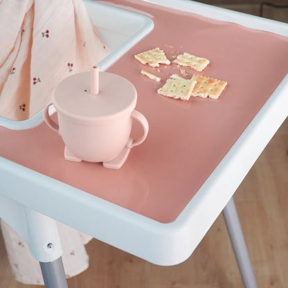 New parent baby accessory: silicone feeding placemat for high chair