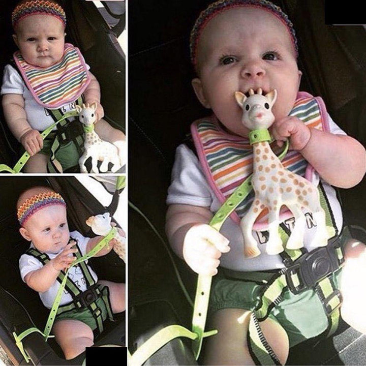 Stylish star-shaped non-toxic silicone pacifier clip for baby safety & everyday use.