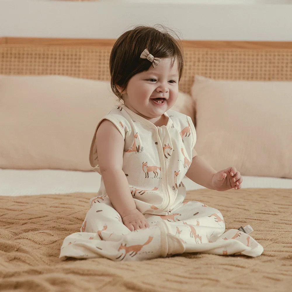 Baby Summer Thin Sleep Sack, breathable cotton, 3-24 months, gray stars print for comfortable rest.
