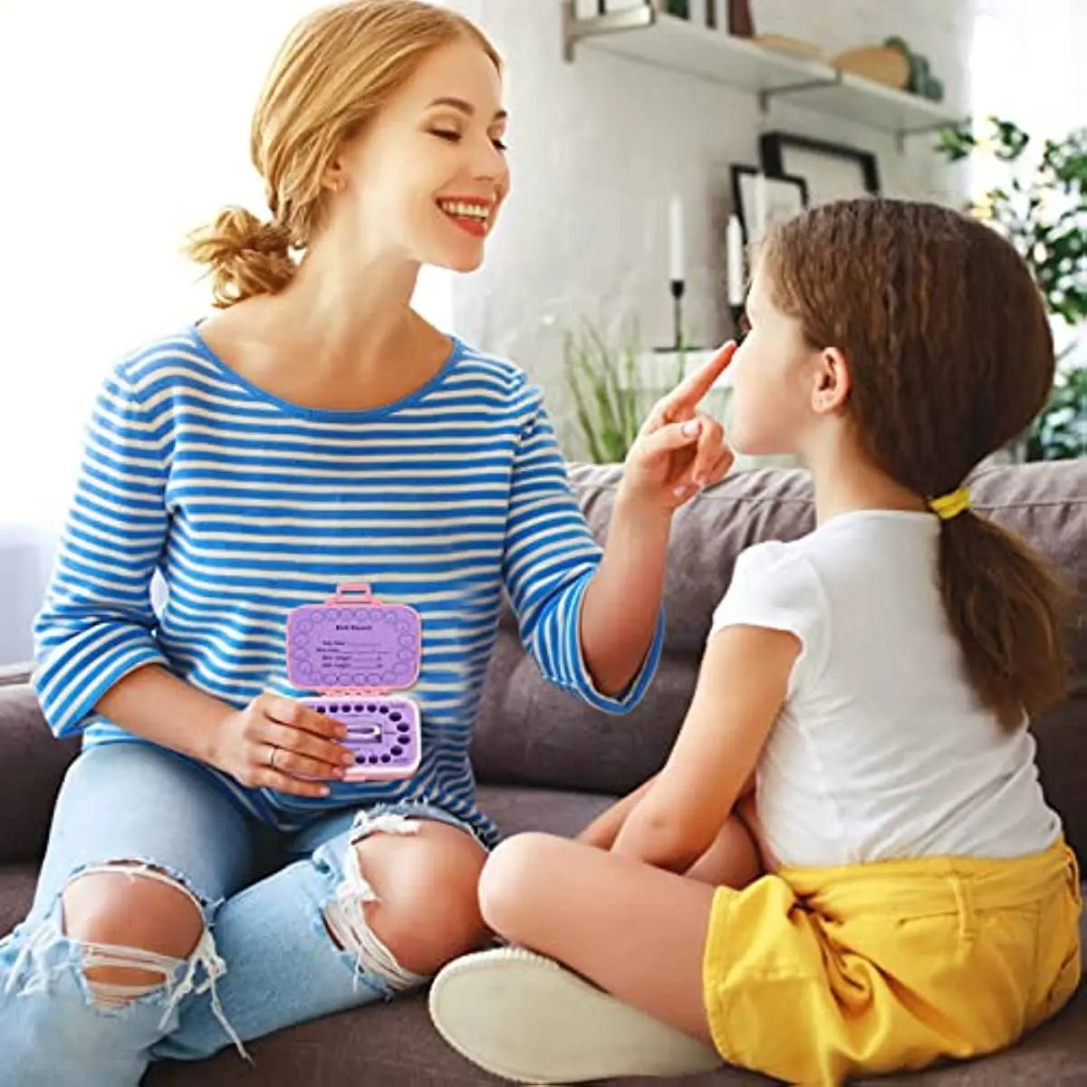 Baby accessories: a stylish tooth fairy box, the perfect organizer for tiny treasures and memories
