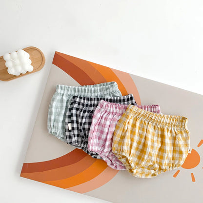 Unisex baby clothing: simple smile face t-shirt and traditional plaid shorts combo