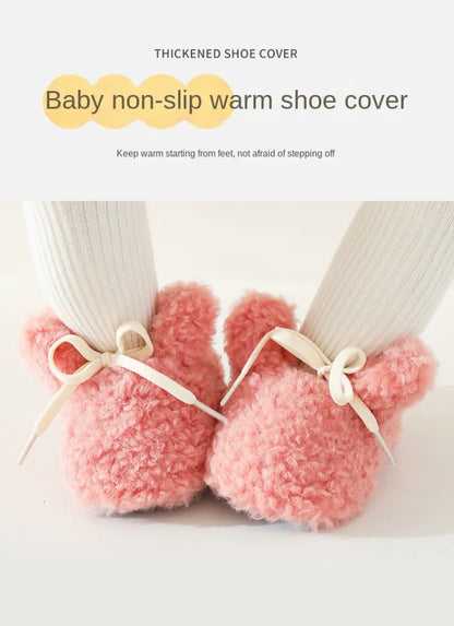 Cozy baby girl winter shoes, soft anti-slip sole, perfect for newborn and toddler warmth.