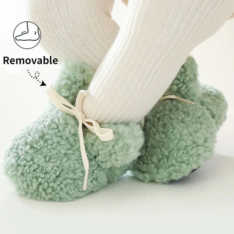 Toddler soft anti-slip winter shoes, perfect for first walkers and active babies.
