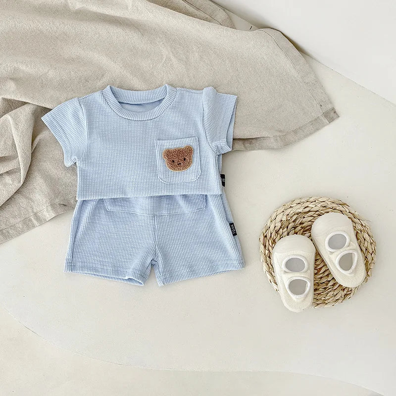 Baby summer outfit, two-piece set with a charming bear embroidered top and plain shorts.