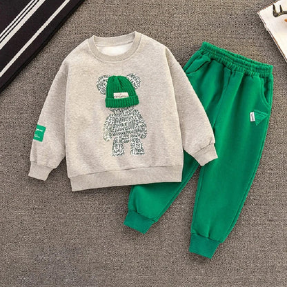 Spring baby unisex ensemble, a comfortable two-piece cotton blend set for everyday wear