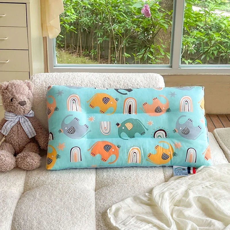 Soft cartoon velvet toddler pillow, an excellent sleep aid for a cozy and secure resting experience.